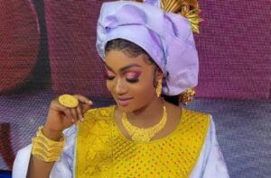 7TV: Admirez le Sagnsé à la perfection de Adja Astou sur le Plateau de « Ramadan Show »