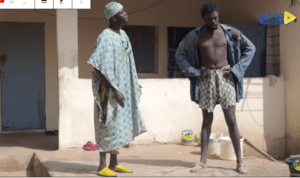 VIDEO_ Niankou accuse toute sa famille de vol, son père le raisonne dans le sketch « Niankou ak Koorgui
