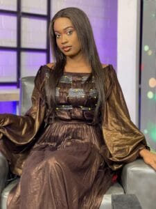 En danger, Astou Dione journaliste à la 2stv est menacée…