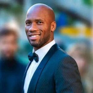 Mani Bella provoque Didier Drogba «Si j&rsquo;étais ta femme«