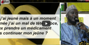 La question d&rsquo;une téléspectatrice agace Pape Cheikh Diallo. Découvrez sa réaction