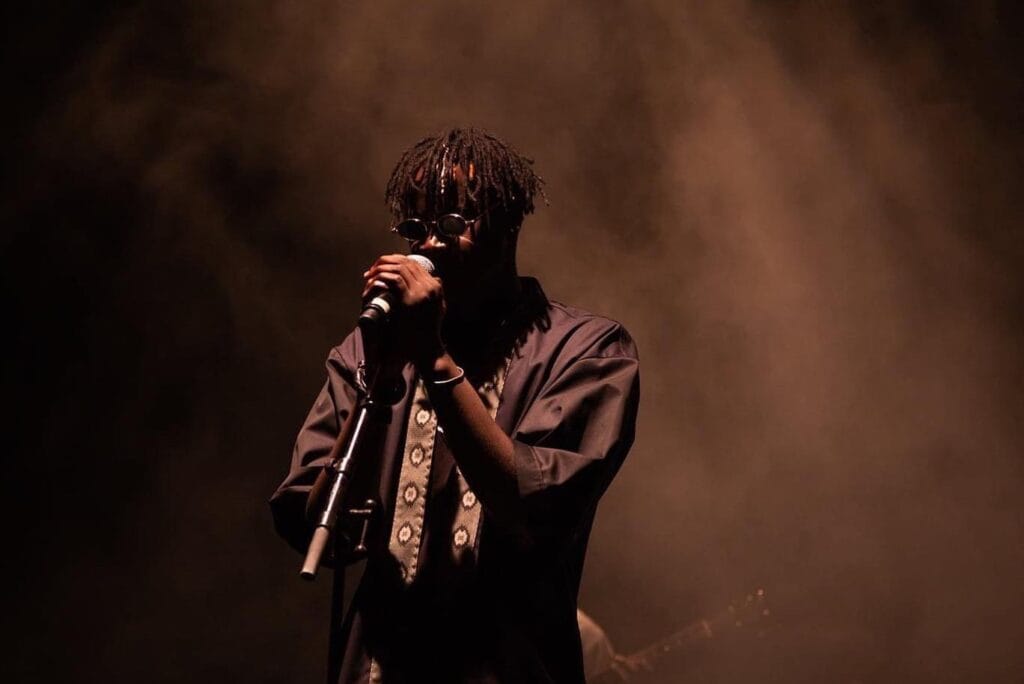 Concert à Paris: Ashs Best enflamme la salle