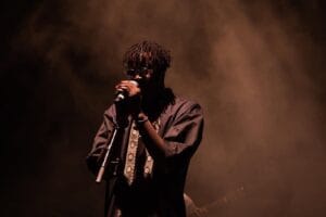 Concert à Paris: Ashs Best enflamme la salle