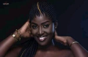 Lady in black : Dior Mbaye, fière de son ébène