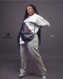 (Photos): Après son séjour à Dubaï, la tik tokkeuse Aadjah s’affiche confiante