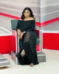 (Photos): Classe et stylée, Marie Jeanne rayonne le plateau de RV