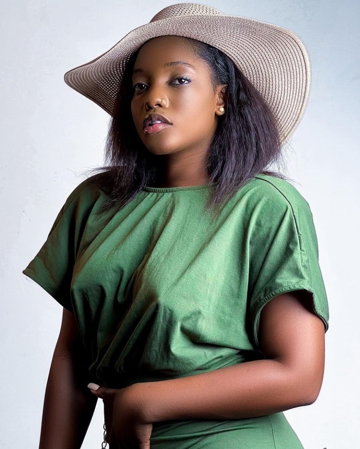 (Photos): Admirez les beaux clichés de l’actrice Ndeya de la série « Impact »