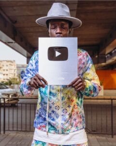 100 mille d&rsquo;abonnés : Le comédien Singom dépasse une étape sur youtube
