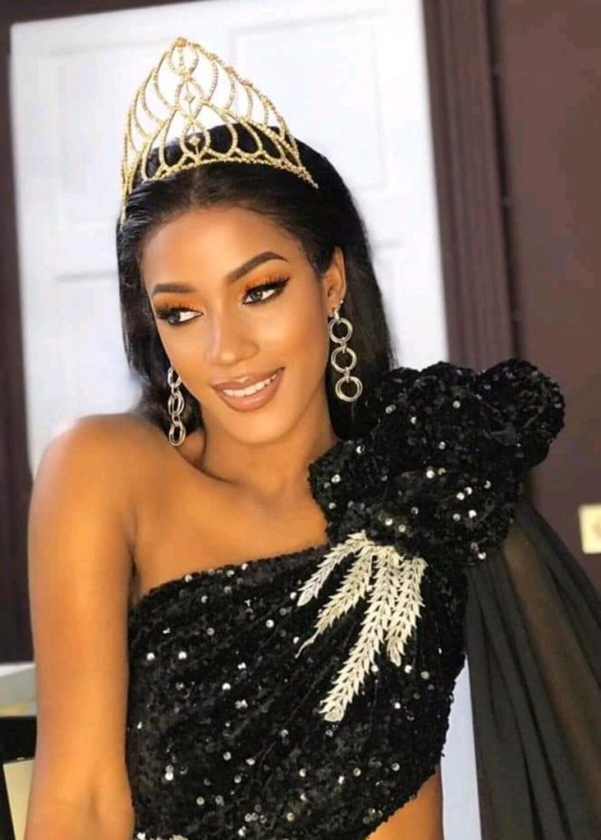 Affaire Dubaï Porta Potty : Miss Cameroun 2022 traite les influenceuses de prostituées