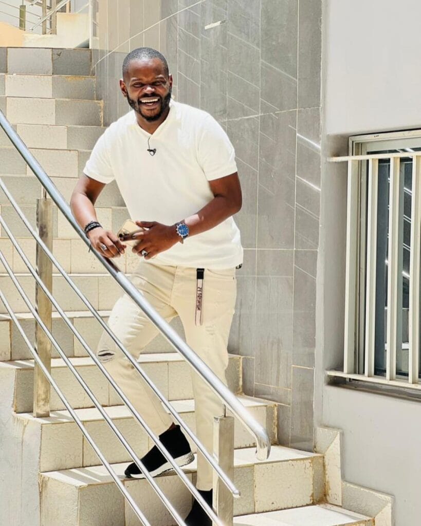 (10 photos) : Stylé, Pape Cheikh Diallo garde toujours son sourire contagieux