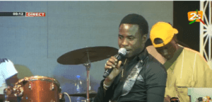 (Vidéo) : Les questions hilarantes de cet enfant à Sidy Diop : « Lou takh amago diabar… Yaw ak Wally Seck kouy dakk Diabar »
