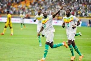 (Vidéo) : Heureux après son triplé, Sadio Mané danse aux rythmes de Allez Casa.