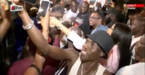 « Goudi tay sa none dou nelaw »: Youssou Ndour submergé par la foule à Bercy