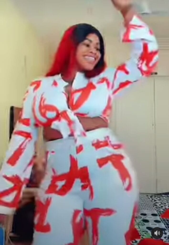 (Vidéo): Admirez la danse hyper sexy de ce djogoma XXXL