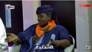 A mourir de rire, le pagne de Soukeyna tombe en pleine conférence religieuse (Vidéo)