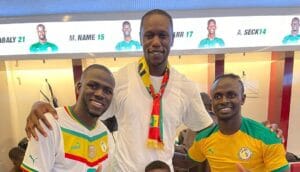 (02 photos) : Ndiol ak Ndama : Quand Gorgui Sy Dieng pose avec Sadio Mané.