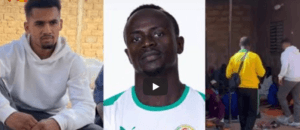 (Vidéo) : Très humble, Ilimane Ndiaye s&rsquo;invite dans un Daara et s&rsquo;assoie aux côtés ses enfants