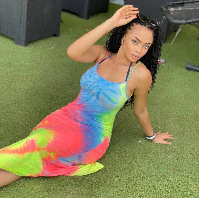 La sublime actrice Seynabou Touré à croquer