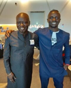 Arrêt sur image : La joie immense de Omar Pène de rencontrer Sadio Mané
