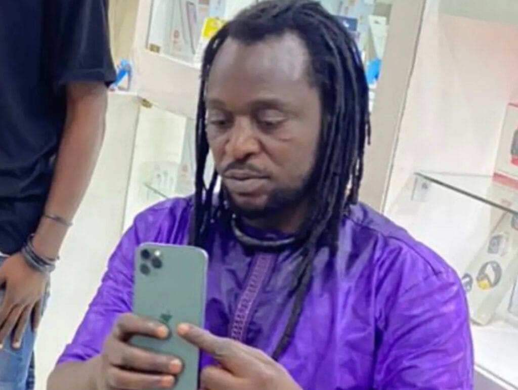 Kawtef : « Am bongo moo eumbeul cousinam »