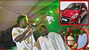 Bercy Baol: Comme promis, Wally chante Badiane sur scéne et lui offre une belle voiture