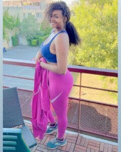 (04 photos) : Mère de deux garçons, Fama Thioune reste ultra sexy