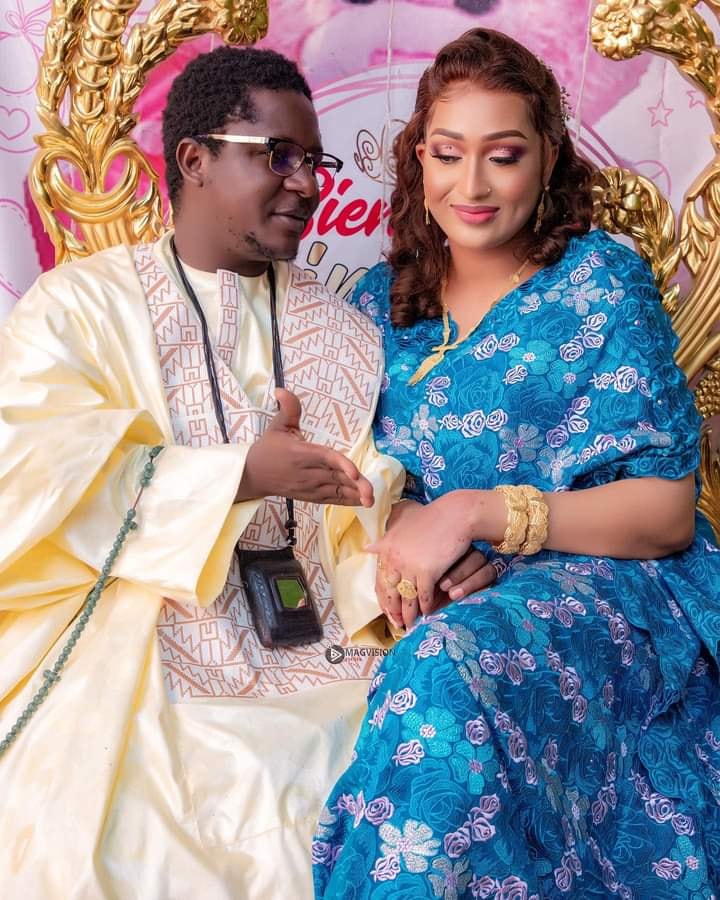(07 photos) : Serigne Bara Ndiaye a baptisé sa fille. Regardez les sagnsés de sa magnifique épouse