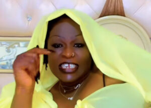 « Sama soirée leumbeul bi molen di déranger mo takh nguen may fekhel… », Ngoné Ndiaye Gueweul aux artistes