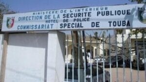 A peine libéré : Le taximan se fait arrêter pour vol dans le commissariat 
