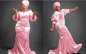 (Photos): Un an de plus,  l&rsquo;actrice Diarra fête  son anniversaire