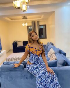 (04 photos) : L&rsquo;actrice Sonia de Pod et Marichou sublime dans sa robe séduisante