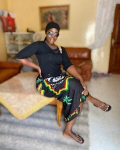 (03 photos) : L&rsquo;actrice Diarra (Infidèles) stylée pour aller à la plage