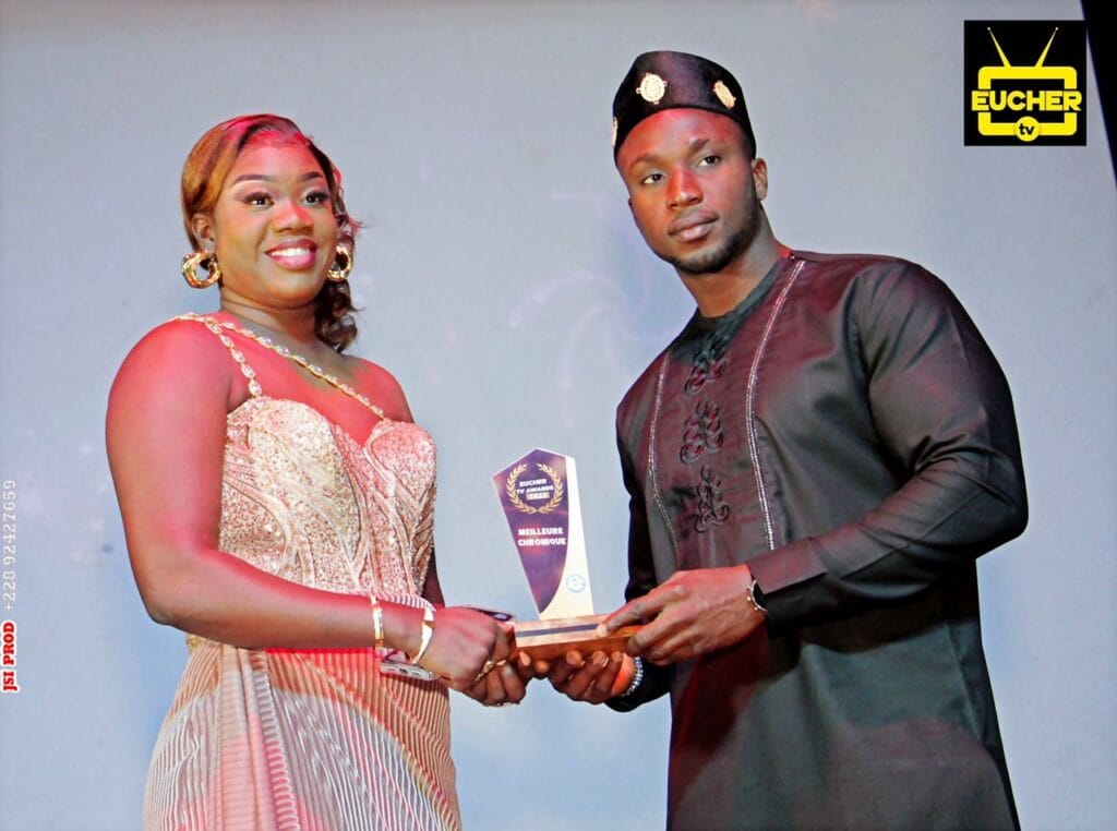 (05 photos) – Meilleure chroniqueuse :  L&rsquo;animatrice Sophia Thiam de la 2stv distinguée au Togo