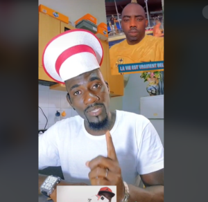En colère,  Barra Zero Stress traite Niang Kharagne Lo de snapeur de « Tioutiou »