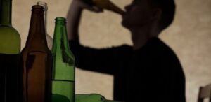 Pour un verre de whisky : Ngom tu3 son ami Cheikh Sall à Yeumbeul
