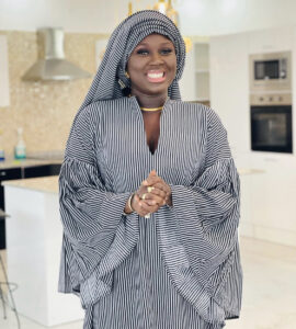 Mode Magal : Sokhna Bator de la série « Famille Sénégalaise » gracieuse dans sa tradi tenue