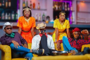 « Indo ak Cowboy »: Zbest family s&rsquo;habille western