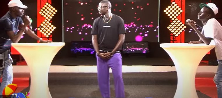 (Vidéo) : « Sagnsé », « chicha », « Or », le « dieuw » en direct de Lasga, Dj Kheucha et Fallou fait des vidéos