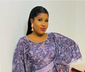Sagnsé Gamou: Admirez la belle tunique de l&rsquo;animatrice Nesh