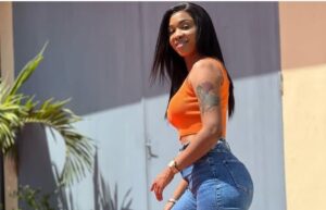 (Photos): La journaliste Fatima Sylla en action dans son orange