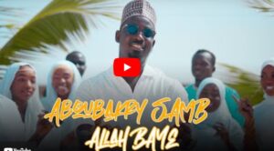 (Vidéo) : Aboubacry Samb dévoile enfin le clip « Allah Baye »