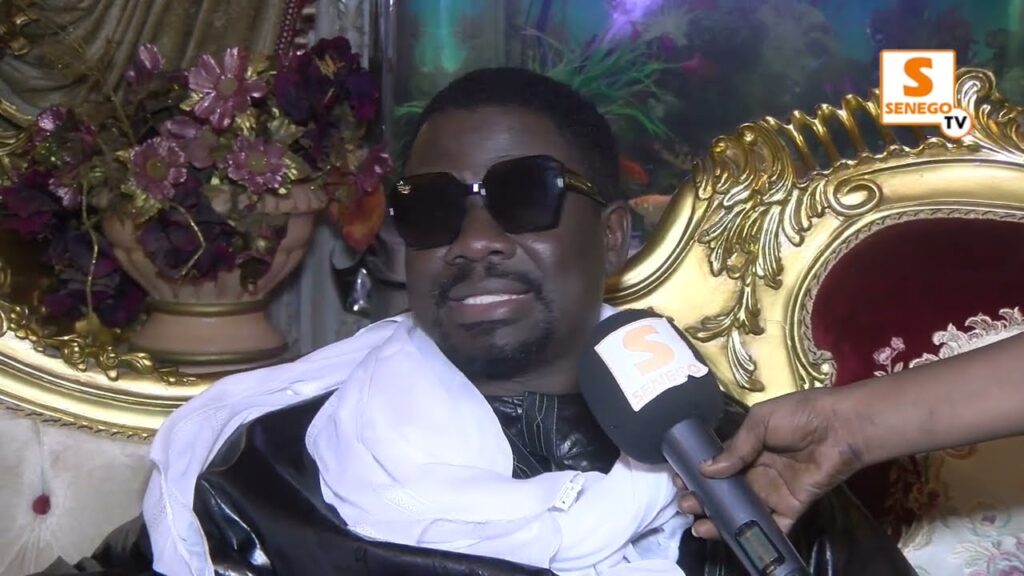 Alassane Mbaye le griot des vip à ses … :  » Doylou Dafa Bakh, Nagnou Beuganté Sougnou Biir « 