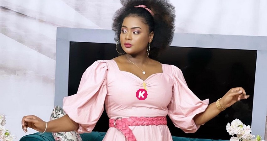 La sublime robe rose bonbon de Merry Bèye fait monter la température sur internet. Les internautes charmés (Photos)