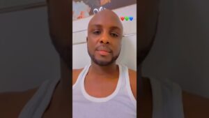(Vidéo) : Invité Vip à la prestation de serment du Président Diomaye, Abba No Stress nargue les patriotes