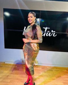 (Photos) : Allure classe, Ya Awa Dieye sublime en robe moulante