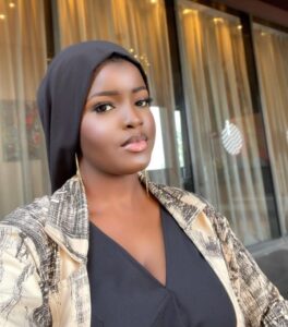 (Photos): Fashion et simple, la tik tokeuse Bk Mu Serign Salihou une perle rare