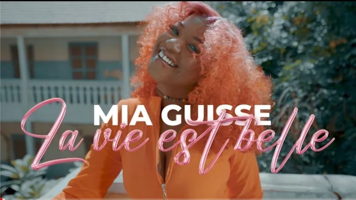 Clash des Maabo: Mia change de chapitre et chante « La Vie est Belle »