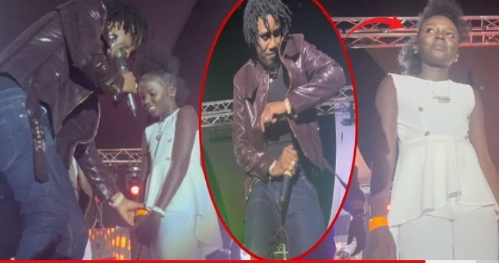 (Vidéo) – Wally Seck recadre une fillette sur scène : « Diaroul ngay make up, boul xessal »