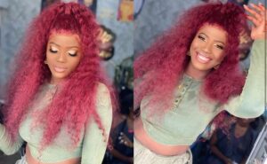 (Photos): make-up, perruque extravagante, Aadjah Everywhere dans un nouveau look