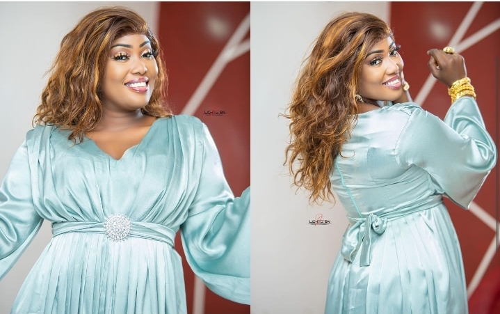 (Photos): Sagnsé, sourire, make-up, la chanteuse Dior Mbaye s’affiche très « bélli »